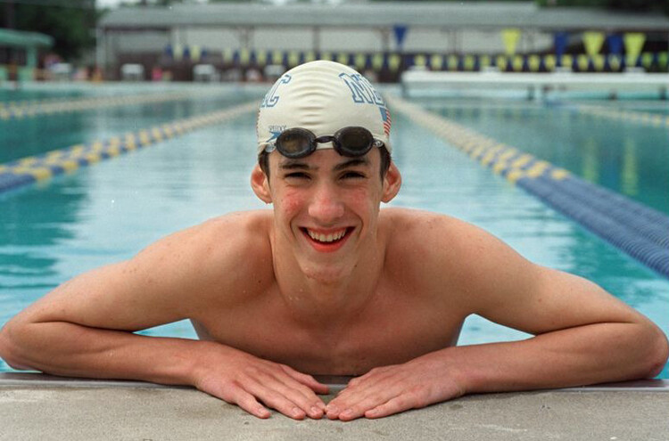 Michael Phelps is one of the most well-known athletes today, but his posture needs some help. Source: swimmingworld.com - celebrities with dowager's hump
